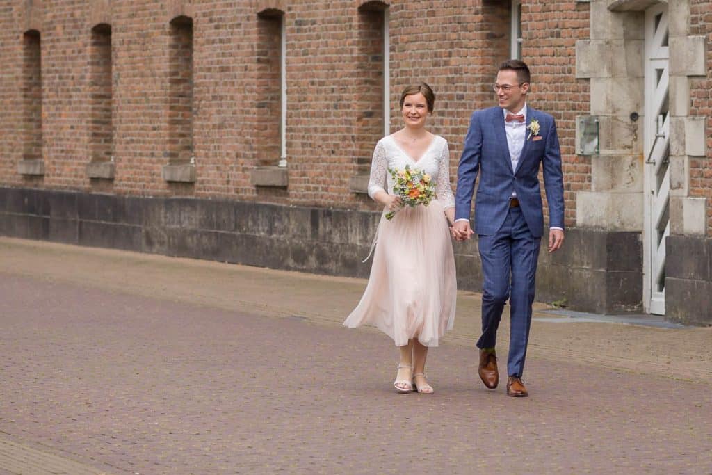 Fotos einer Hochzeit von einem Hochzeitsfotografen aus Wesel zeigen eine standesamtliche Trauung in der Zitadelle in Wesel