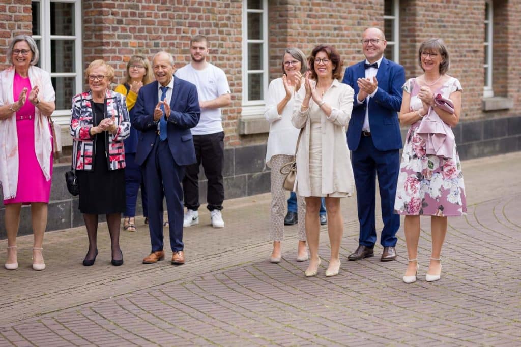 Fotos einer Hochzeit von einem Hochzeitsfotografen aus Wesel zeigen eine standesamtliche Trauung in der Zitadelle in Wesel