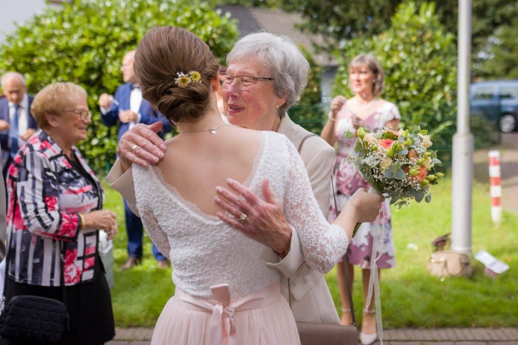 Fotos einer Hochzeit von einem Hochzeitsfotografen aus Wesel zeigen eine standesamtliche Trauung in der Zitadelle in Wesel