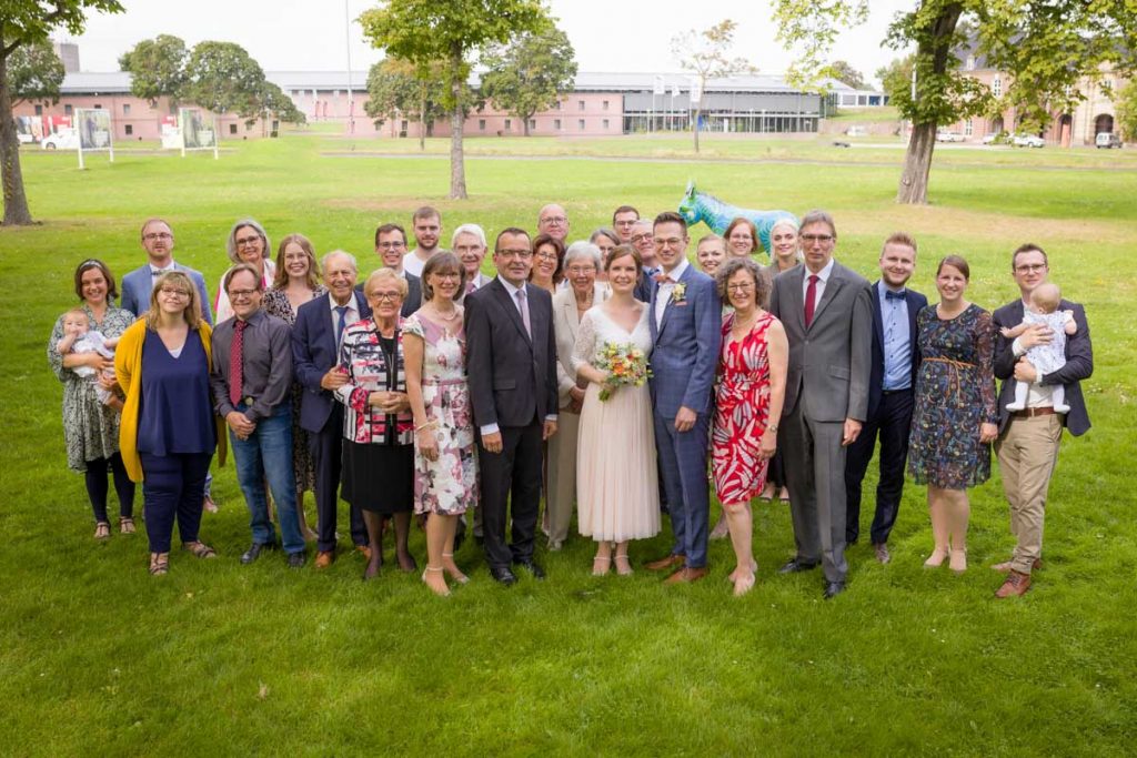 Fotos einer Hochzeit von einem Hochzeitsfotografen aus Wesel zeigen eine standesamtliche Trauung in der Zitadelle in Wesel